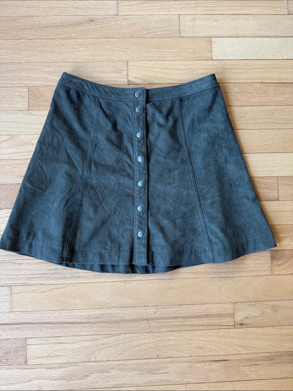 Abercrombie & Fitch faux suede snap button mini skirt army green 8